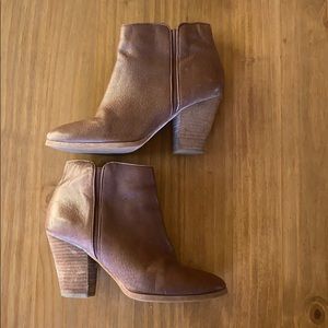 Jessica Simpson women’s booties